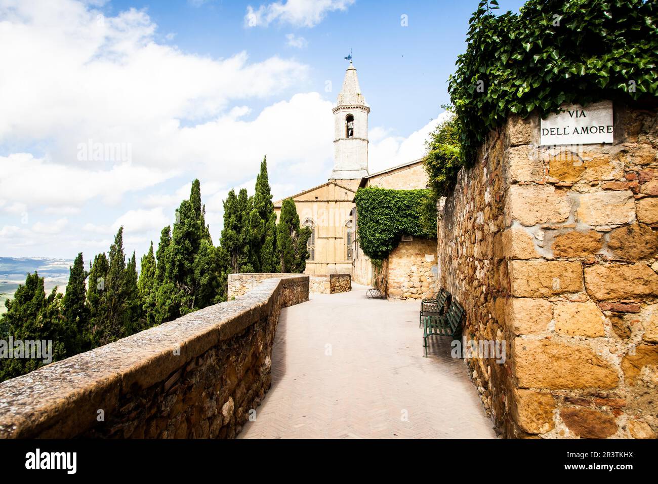 Dellamore street hi-res stock photography and images - Alamy