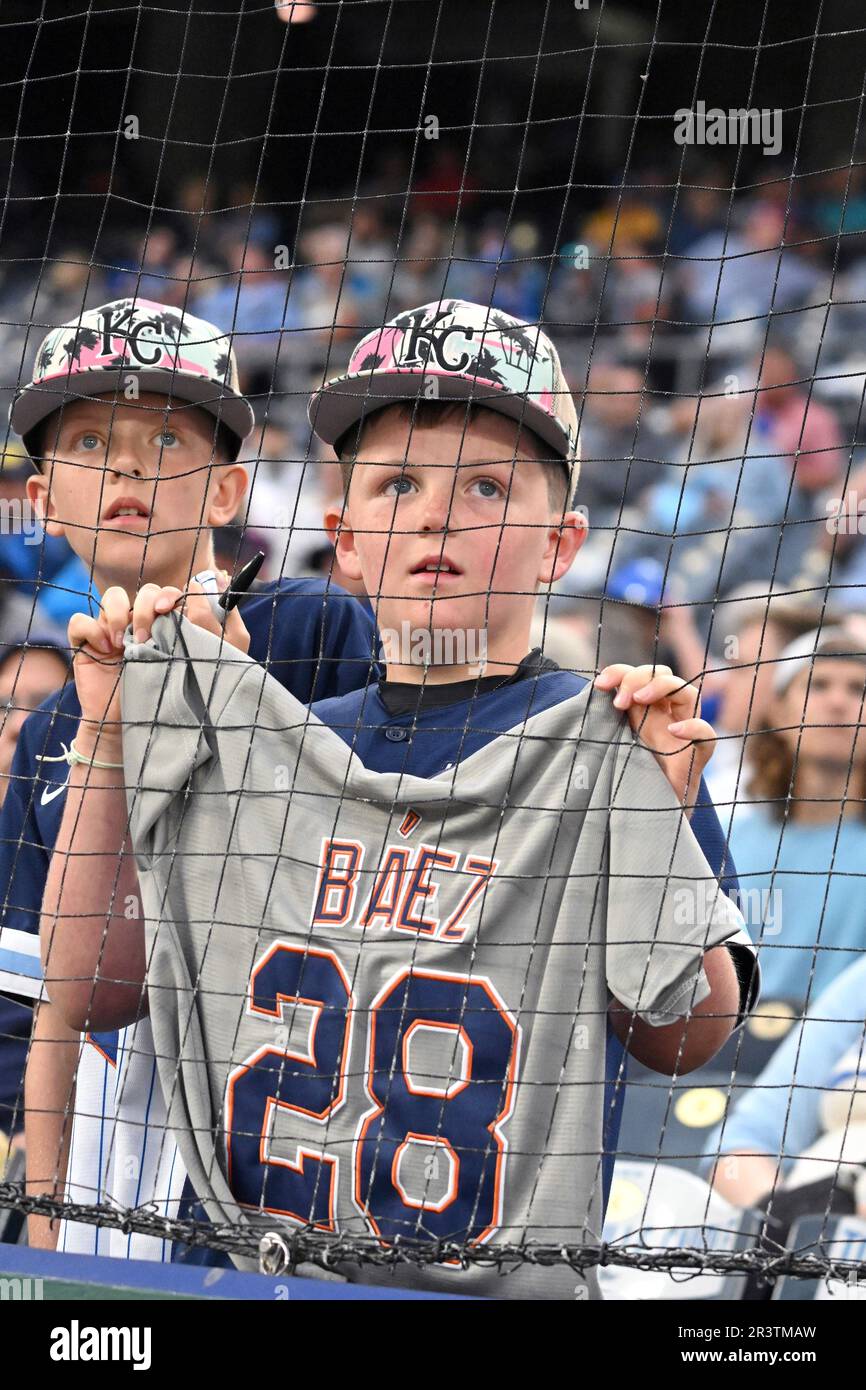 KANSAS CITY, MO - MAY 24: This young Tigers fan waits for an autograph for  his jersey during an MLB game between the Detroit Tigers and the Kansas City  Royals on May