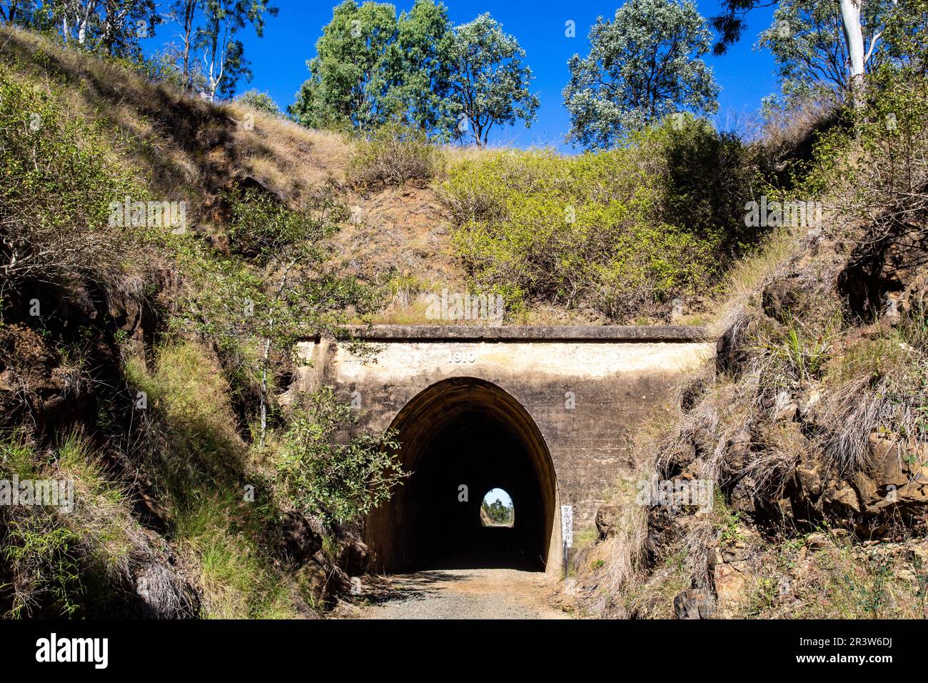 Yimbun Railway Tunnel, built from 1909 to 1910, is a concrete lined