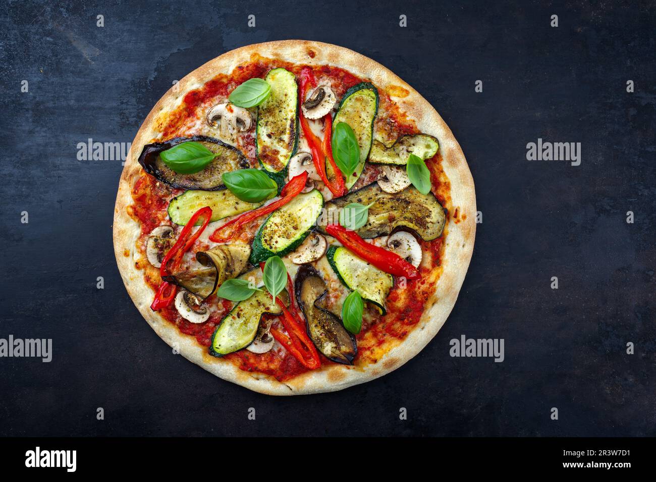 Traditional Italian veggie pizza with eggplant Stock Photo Alamy
