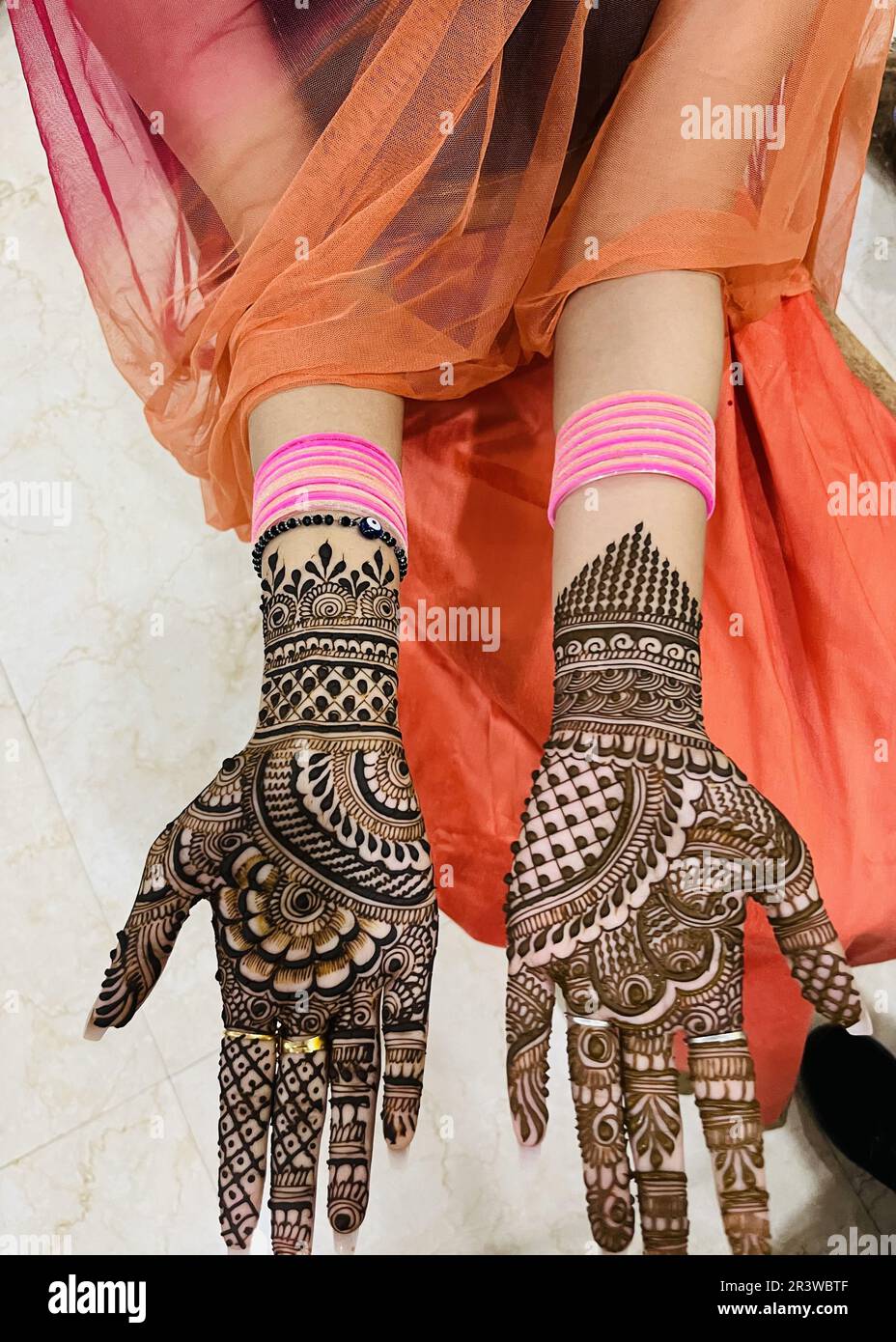 65 Full Hand Mehndi Designs to Adorn Your Hands With Style - Blog |  MakeupWale-sonthuy.vn