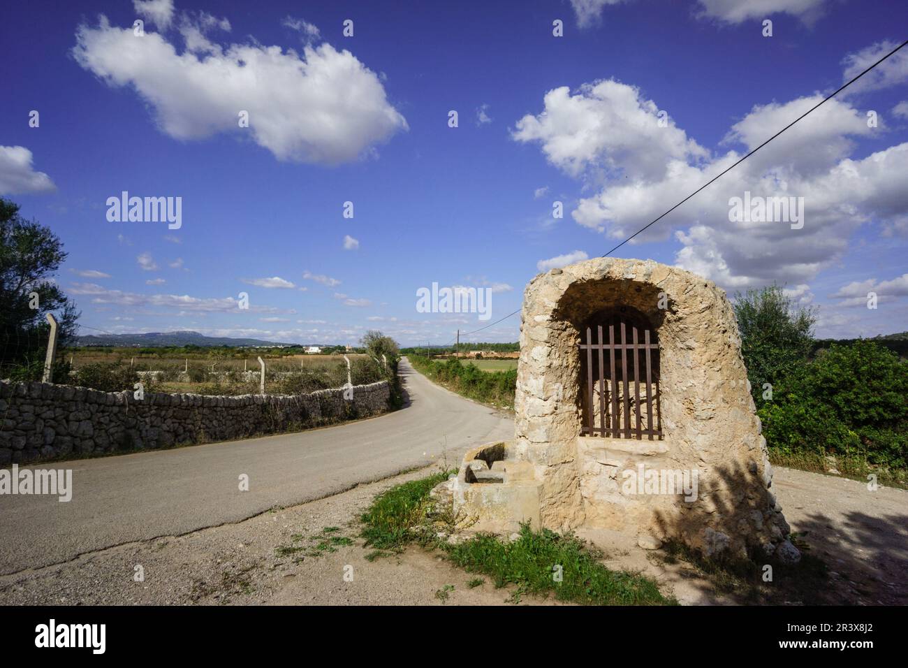 Pou Celat, pozo de origen medieval,Porreres, mallorca,islas baleares, Spain, europa. Stock Photo