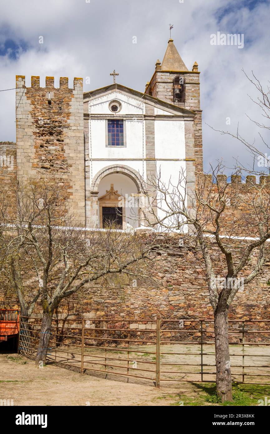 castillo de Mourão, siglo XIV, Mourão, Distrito de Évora, Alentejo, Portugal. Stock Photo