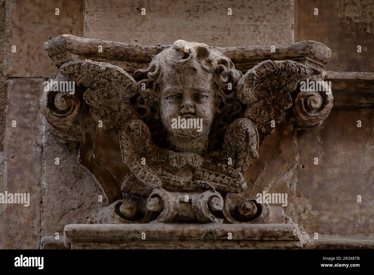 Relieve del templo hi-res stock photography and images - Alamy