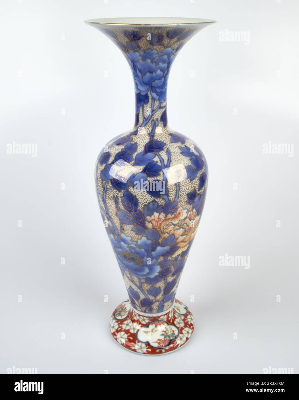 Large Japanese Arita Porcelain Blue and White Octagonal Baluster
