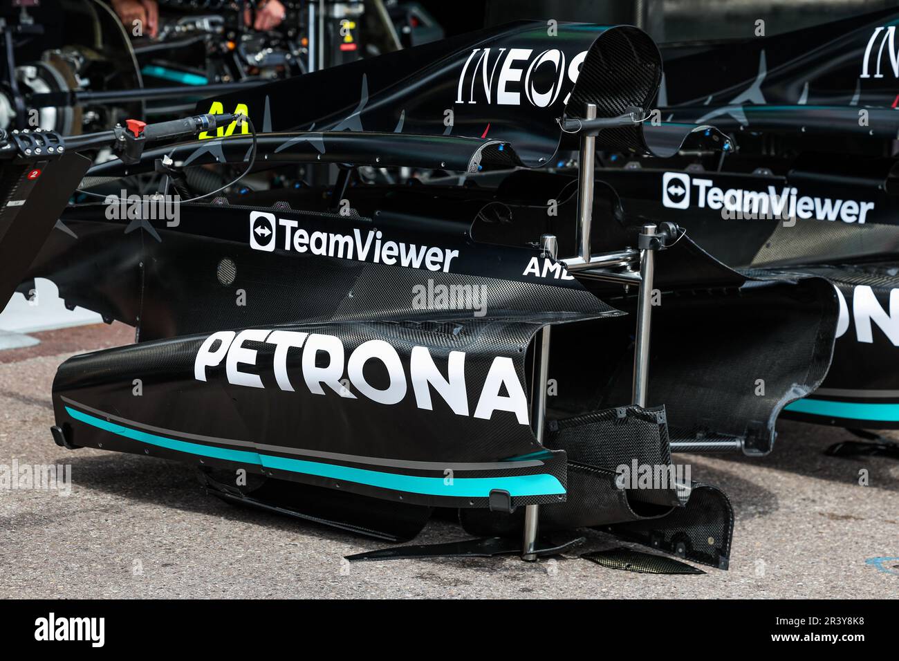 Mercedes AMG F1 Team W14, mechanical detail of the new side pods in the