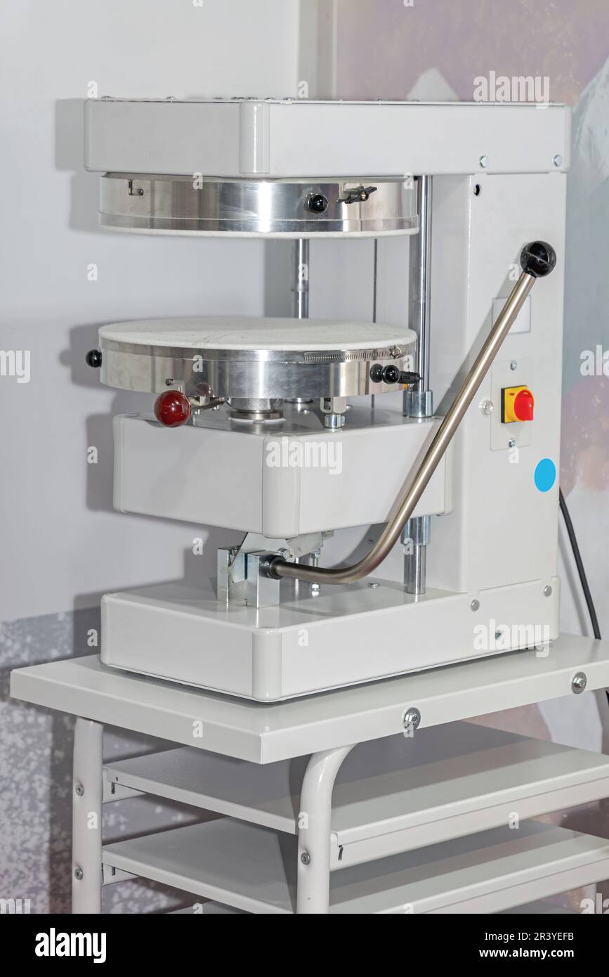 Pizza dough machine hires stock photography and images Alamy