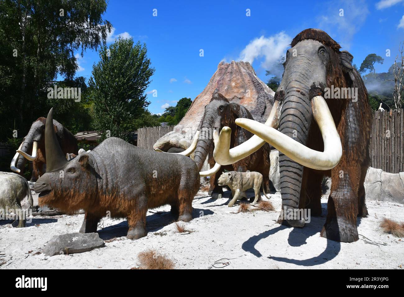 Woolly mammoth and elasmotherium at prehistoric wildlife exhibition at West Midlands Safari Park, Bewdley, Worcestershire, UK Stock Photo