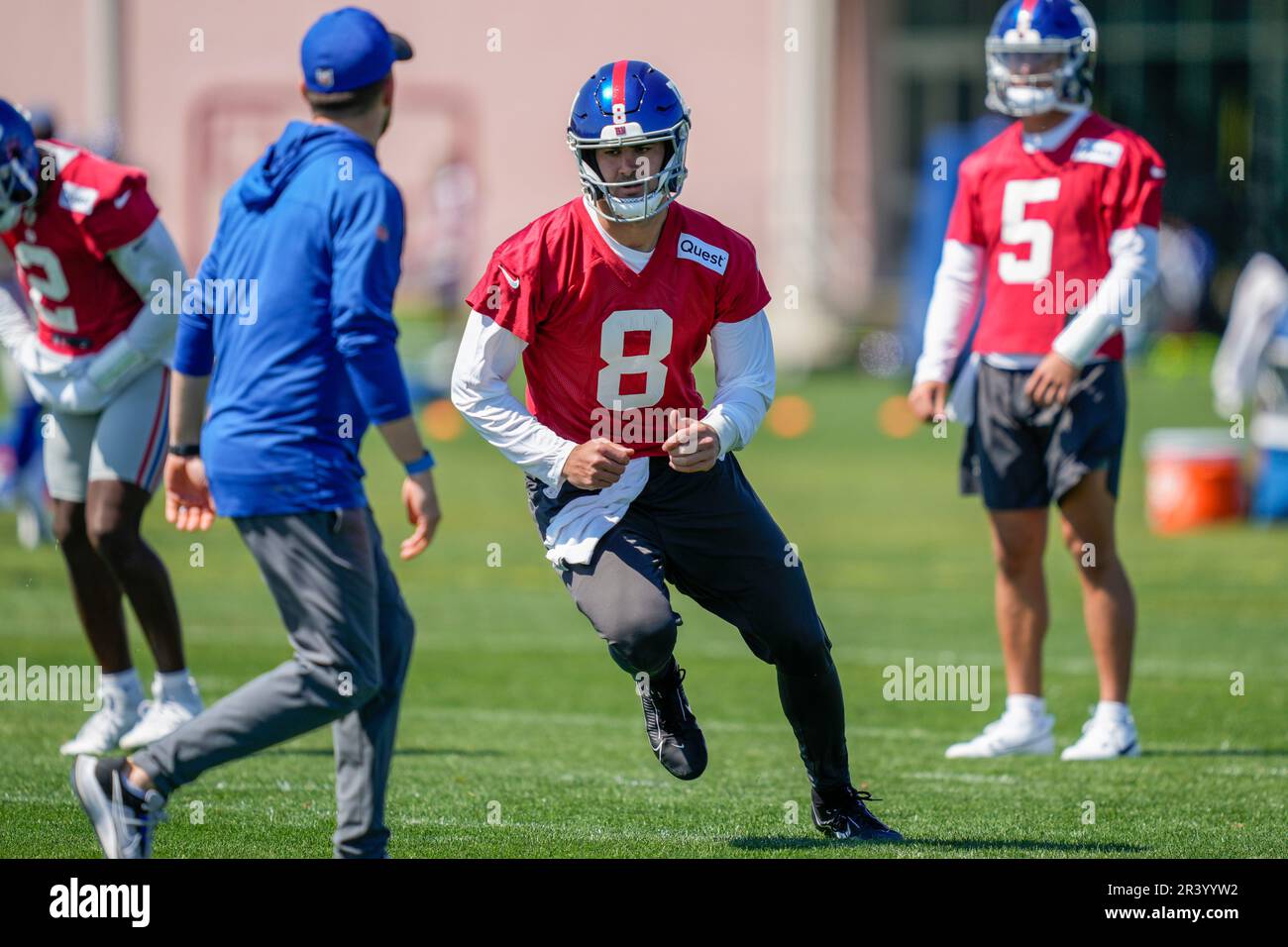 New York Giants quarterback Daniel Jones (8) performs drills at the NFL