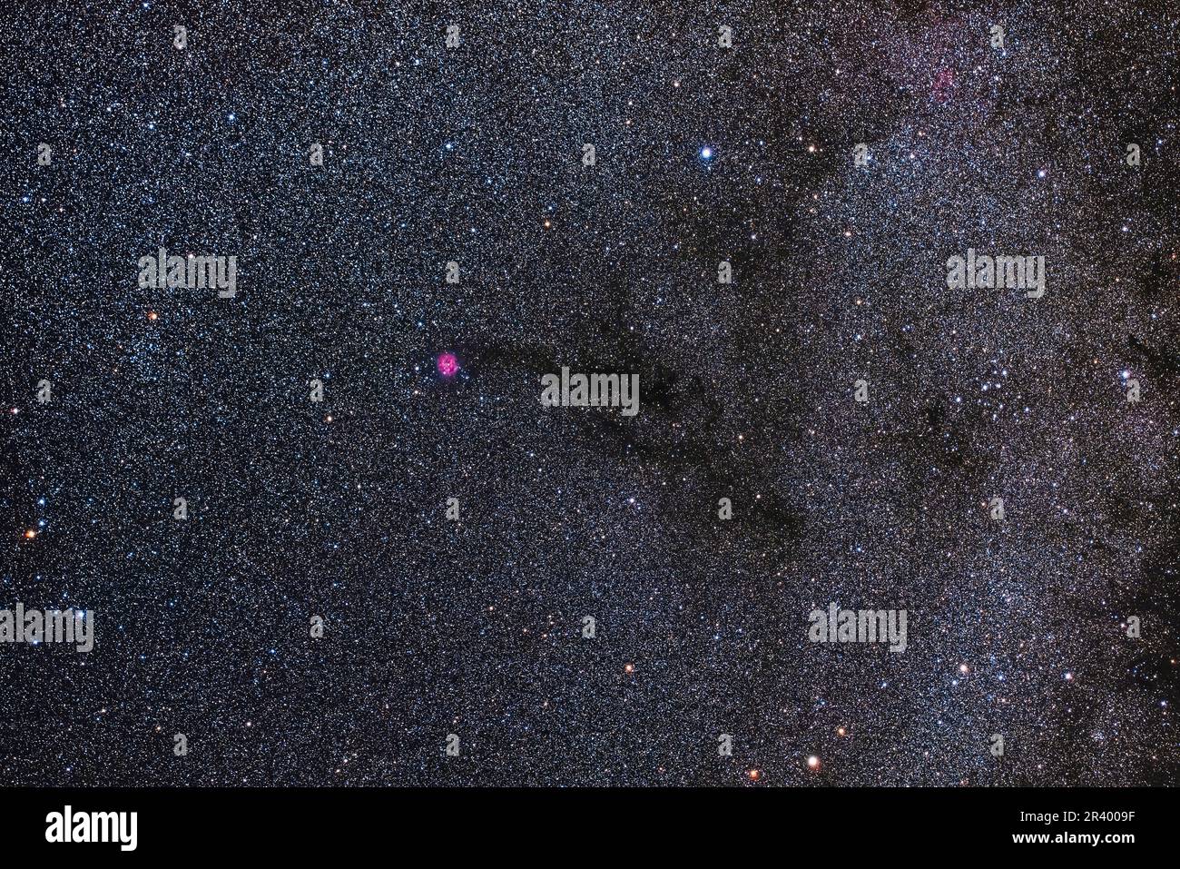 Dark nebula barnard 168 hi-res stock photography and images - Alamy
