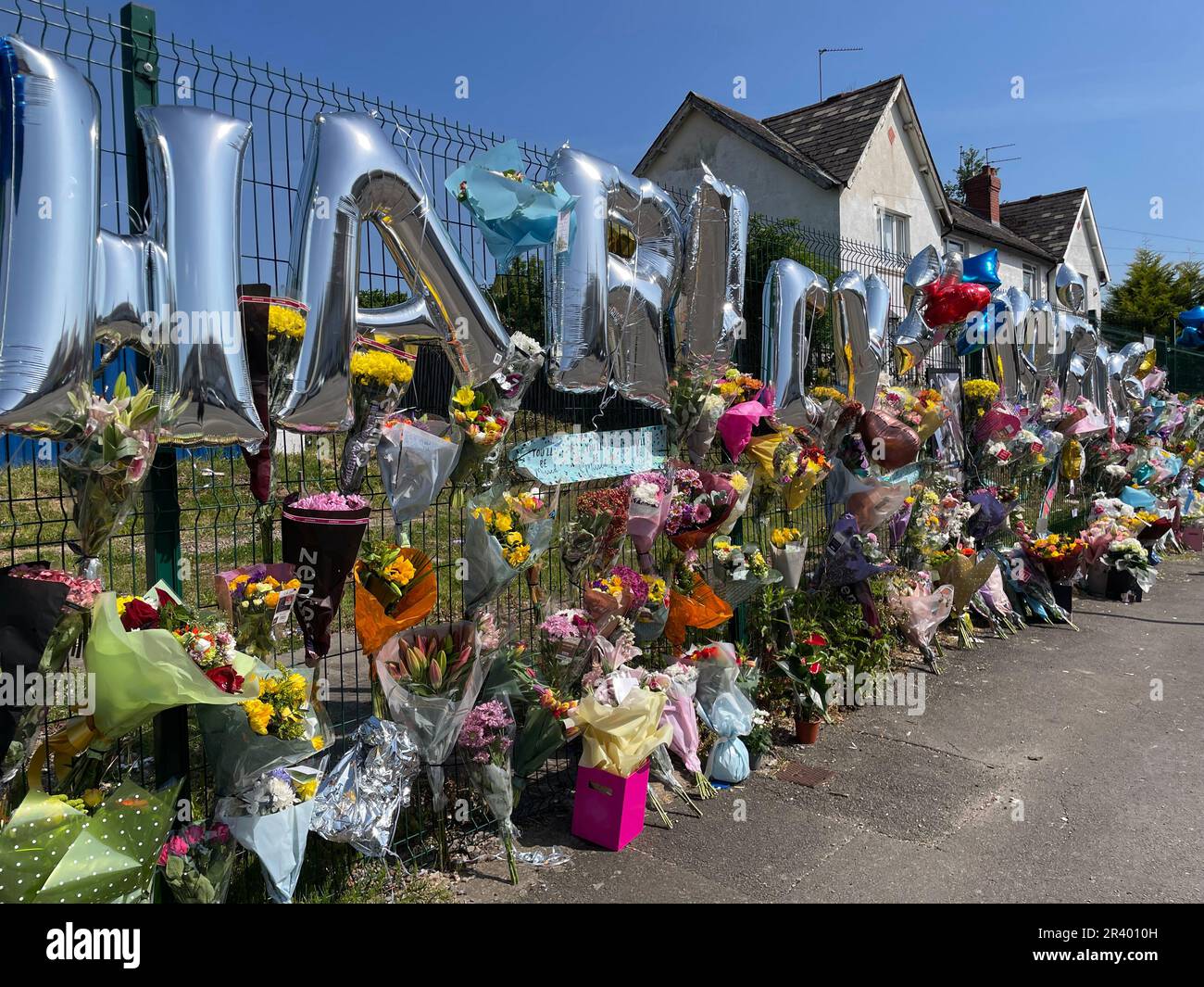 Tributes left for Kyrees Sullivan, 16, and Harvey Evans, 15, in Ely ...