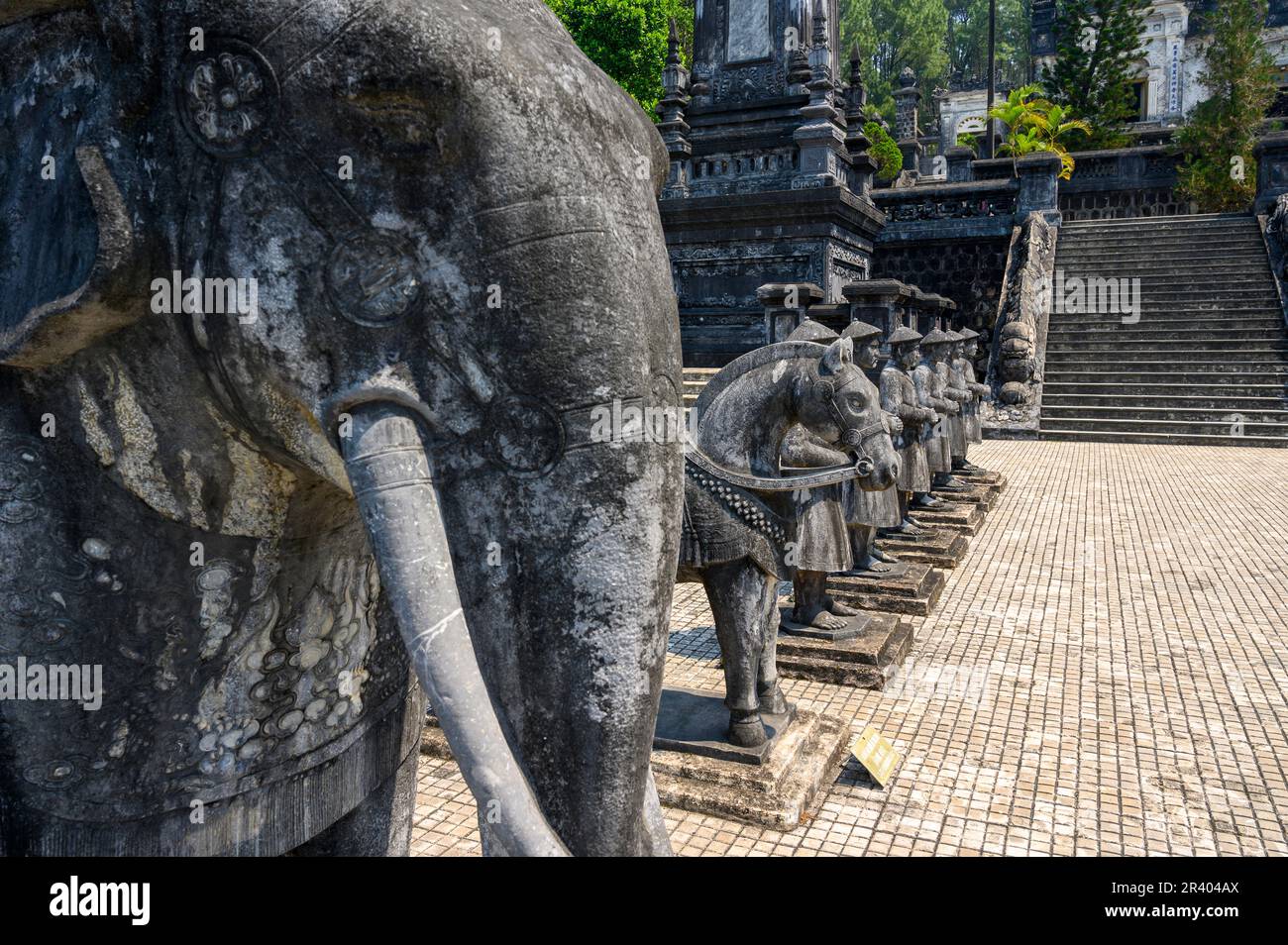 Stone sculptures of an elephant, horse and Mandarin soldiers at the