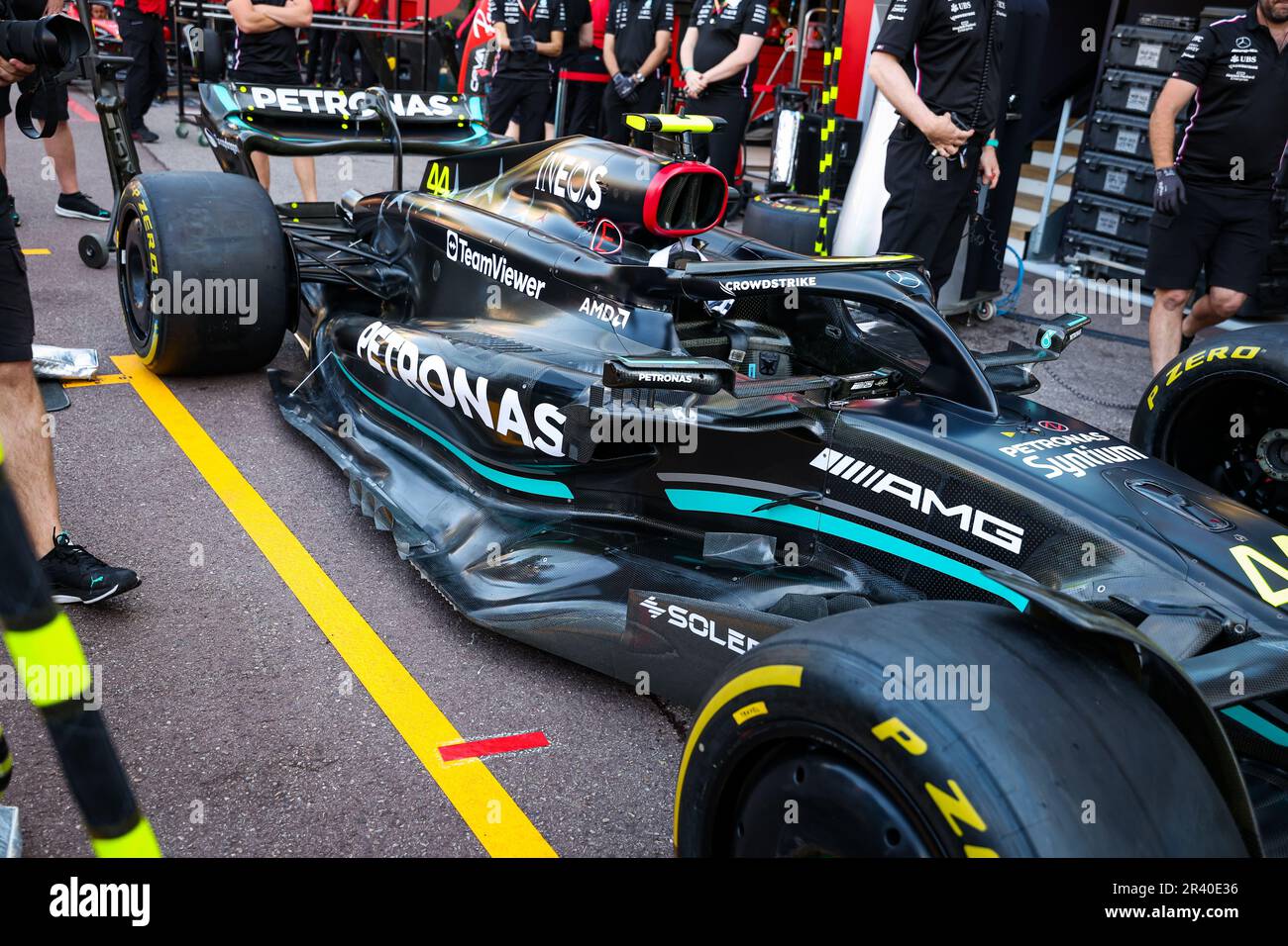 Mercedes AMG F1 Team W14, mechanical detail of the new side pods in the