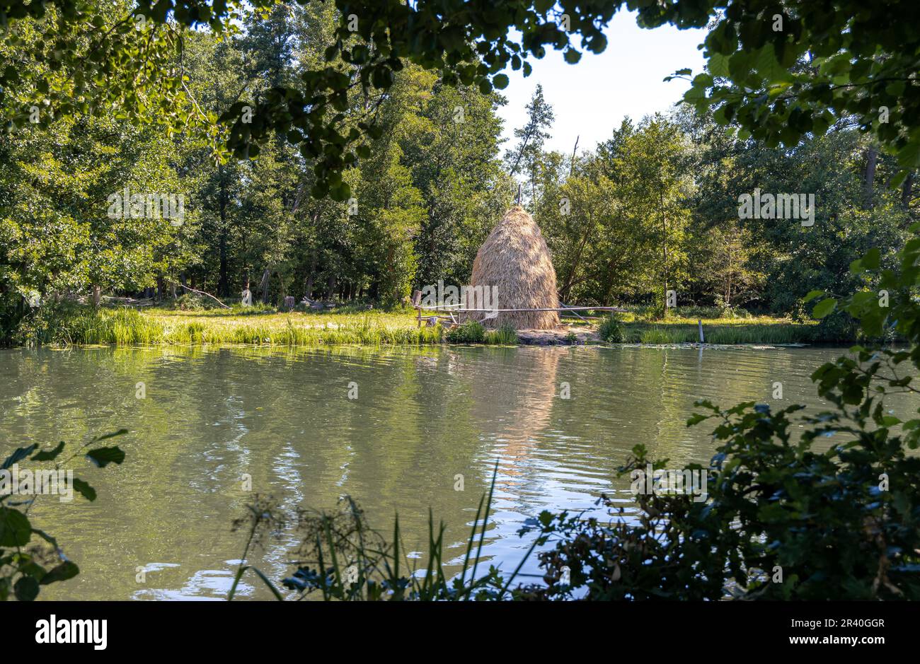 Agriculture haystack hi-res stock photography and images - Alamy