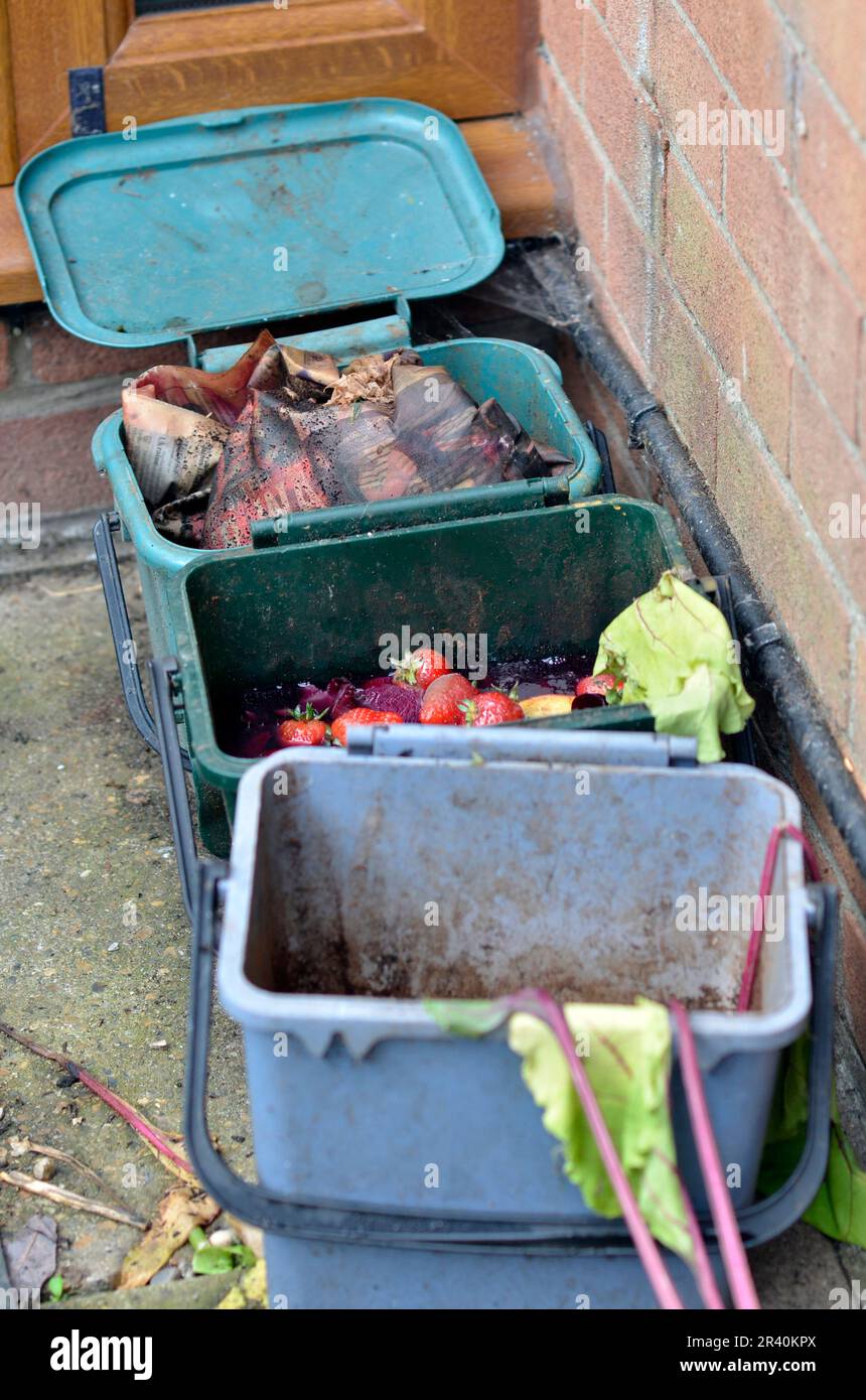 Wastage bins food hires stock photography and images Alamy