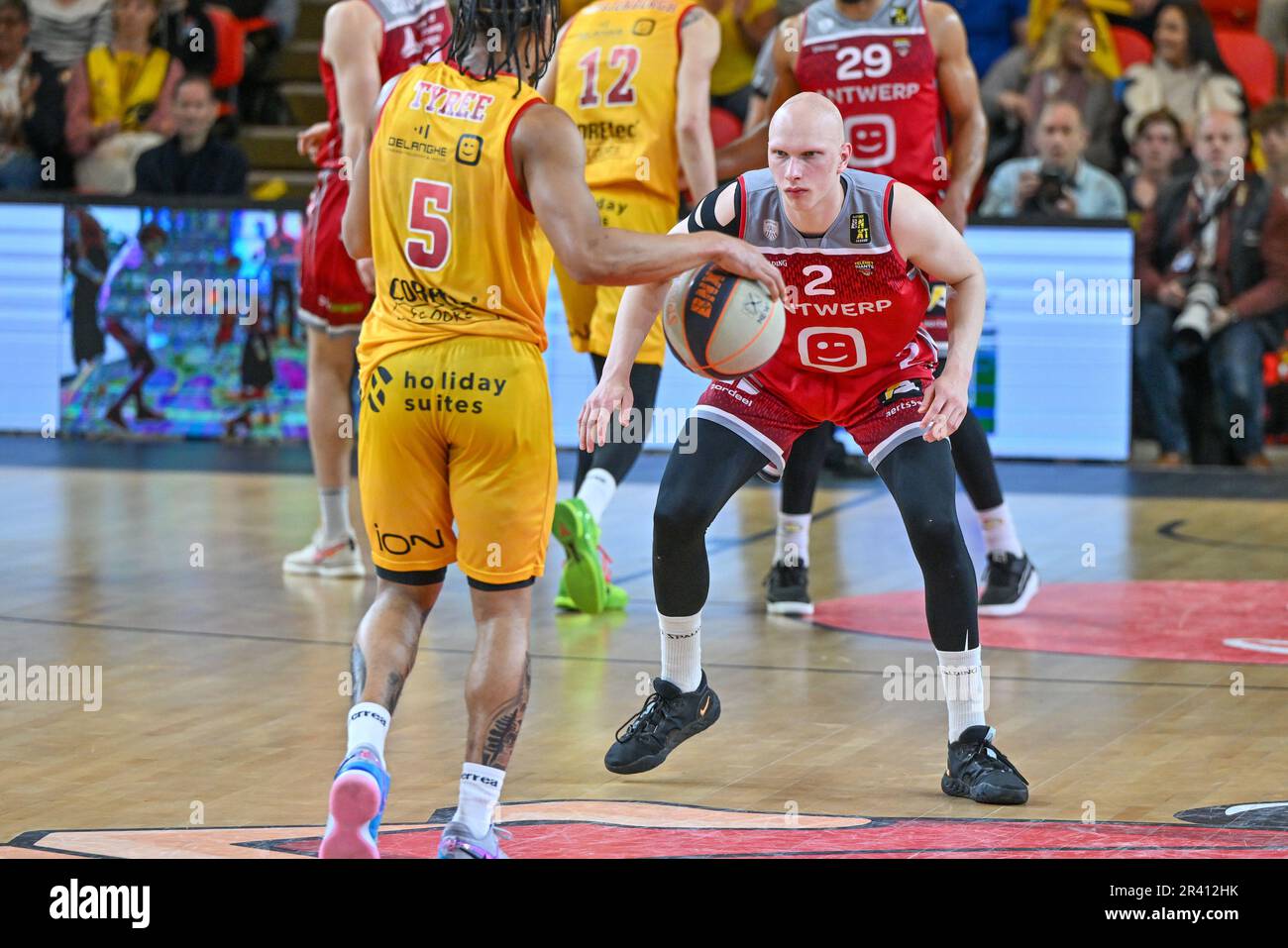 Quinten Smout (2) of Antwerp pictured during a basketball game between  Belgian BC Filou Oostende and Telenet Antwerp Giants on the second matchday  of the Champions Play-off , on tuesday 23 th