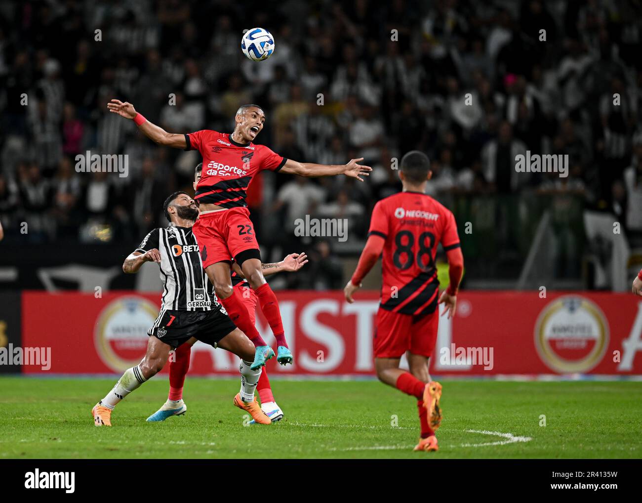 Mineirao Stadium, Belo Horizonte, Brazil. 23rd May, 2023. Copa Libertadores Football Atletico Mineiro versus Athletico Paranaense; Madson of Athletico Paranaense wins a header Credit: Action Plus Sports/Alamy Live News Stock Photo