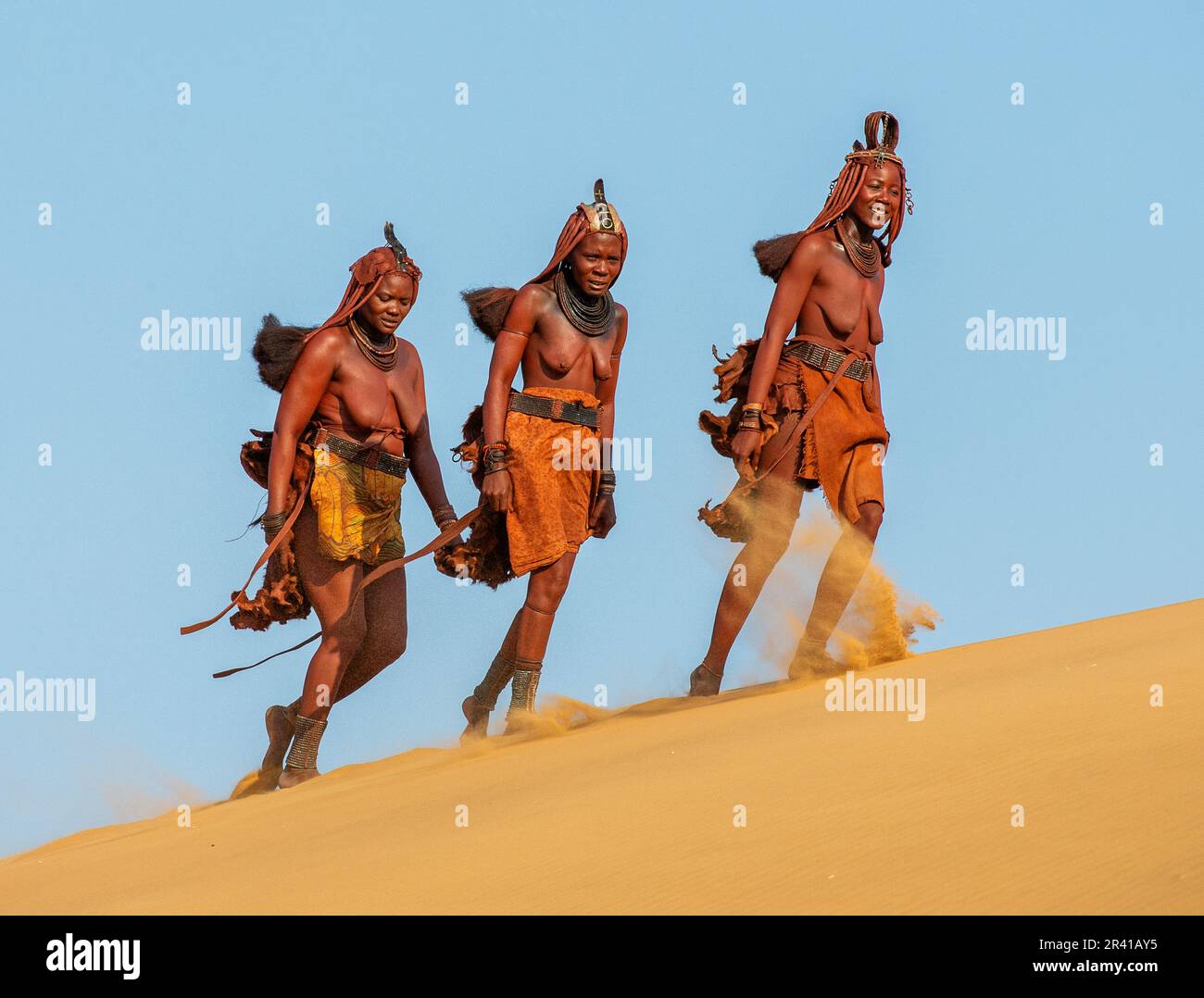 Himba cosmetics hi-res stock photography and images - Alamy