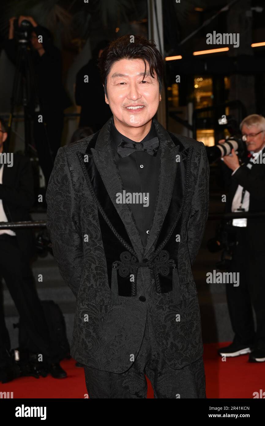 Cannes, France. 14th May, 2023. 76th Cannes Film Festival 2023, Red Carpet film “ Cobweb (Dans La Toile ) “ Pictured: Song Kang-ho Credit: Independent Photo Agency/Alamy Live News Stock Photo
