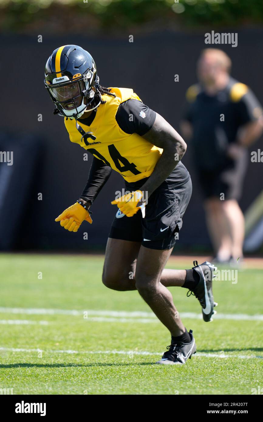 Pittsburgh Steelers cornerback Joey Porter Jr., runs a drill during the