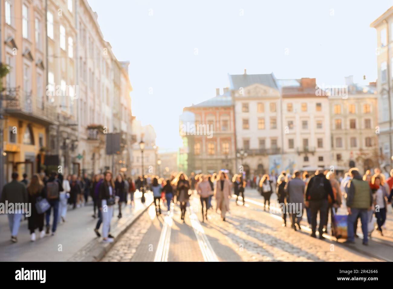 Blurred street scene crosswalk buildings hi-res stock photography and ...