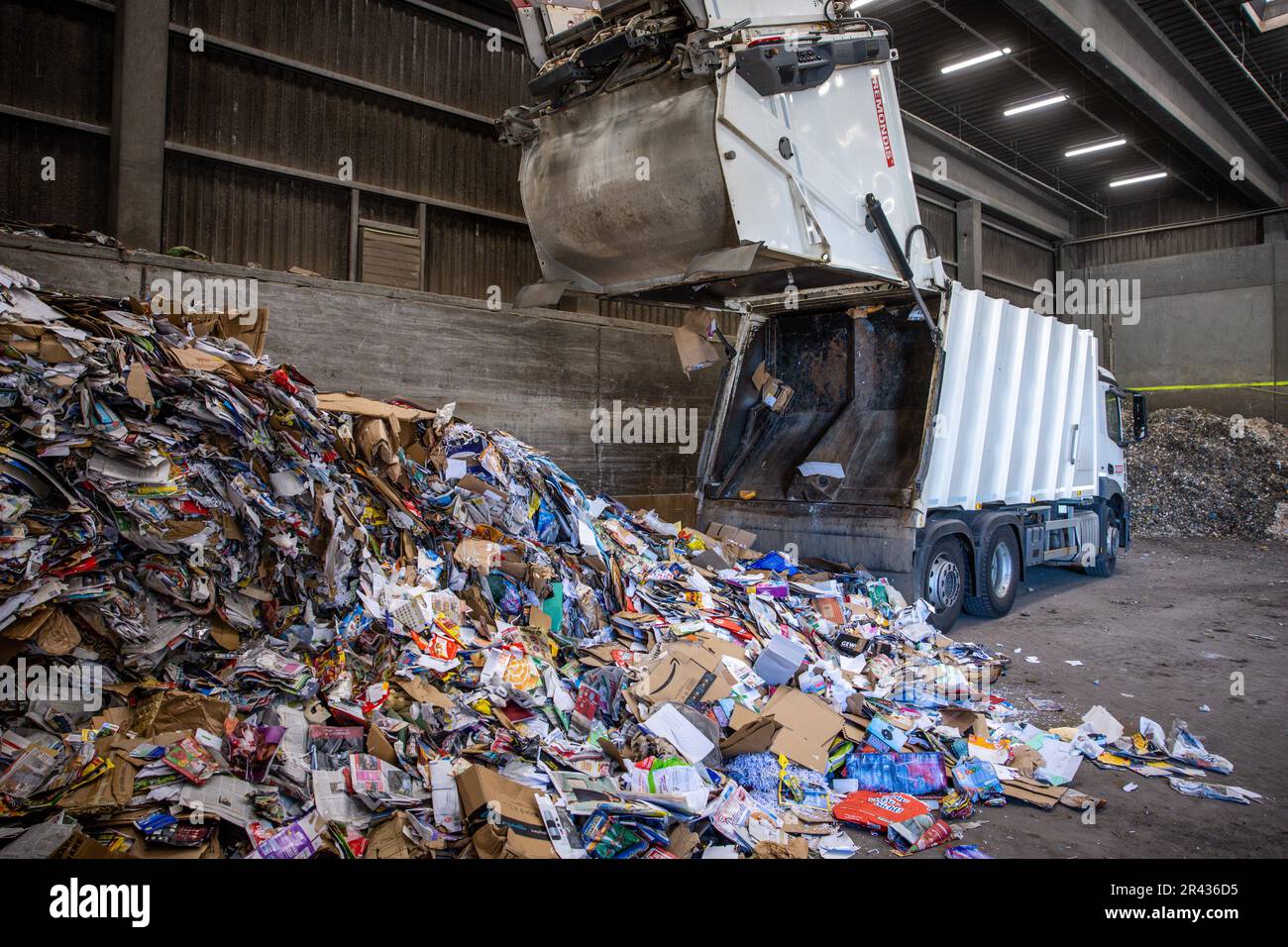 Rosenow, Germany. 09th May, 2023. A waste transporter dumps delivered