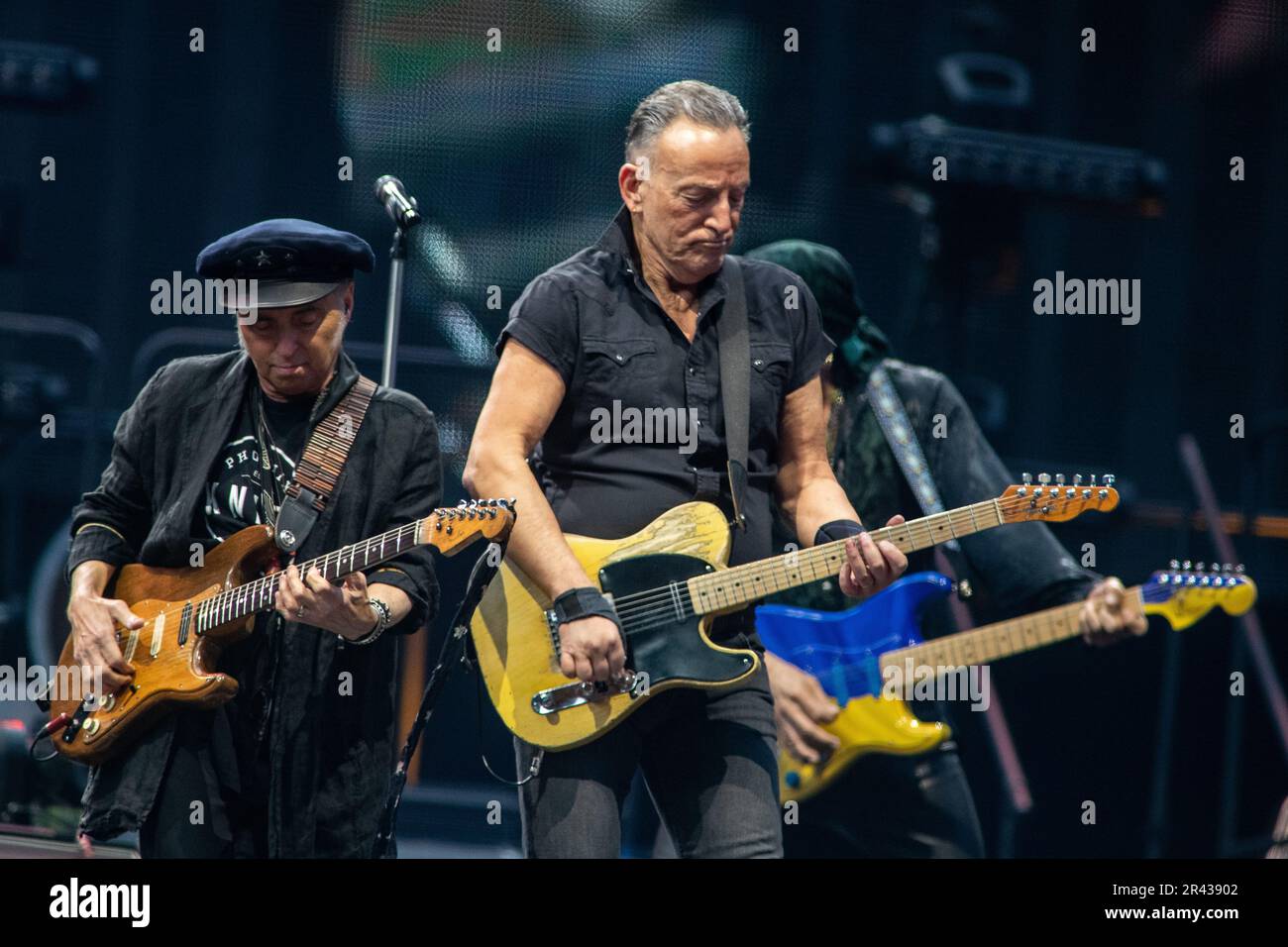 Amsterdam, The Netherlands. May 25, 2023.  Bruce Springsteen and Nils Lofgren perform with The E Street Band in the Johan Cruijff ArenA during a European stadium tour The Boss. ANP PAUL BERGEN netherlands out - belgium out/Alamy Live News Stock Photo