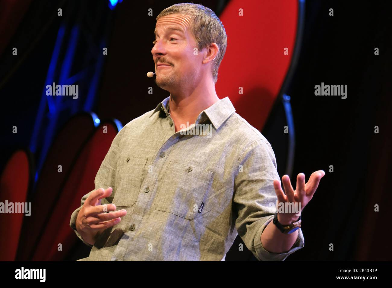 Hay Festival Day 1, Hay-on-Wye, Herefordshire, UK Thursday 25 May 2023.Bear Grylls in conversation with Tori James, the first Welsh woman to climb Everest on Baillie Gifford Stage at the Hay Festival. Credit: Ian Tennant/Alamy Live News Stock Photo
