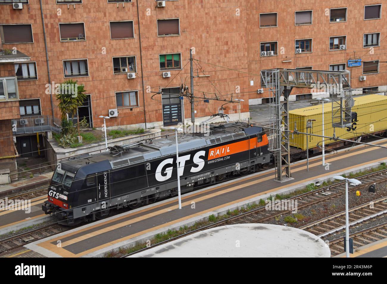 GTS cargo coontainer freight train at Genova Piazza Principe main
