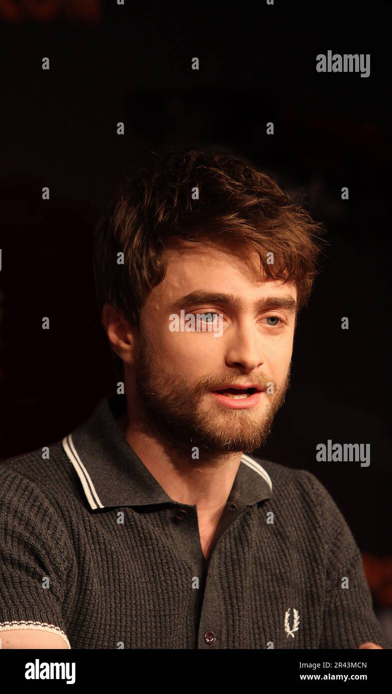 Seated comic actor hires stock photography and images Alamy