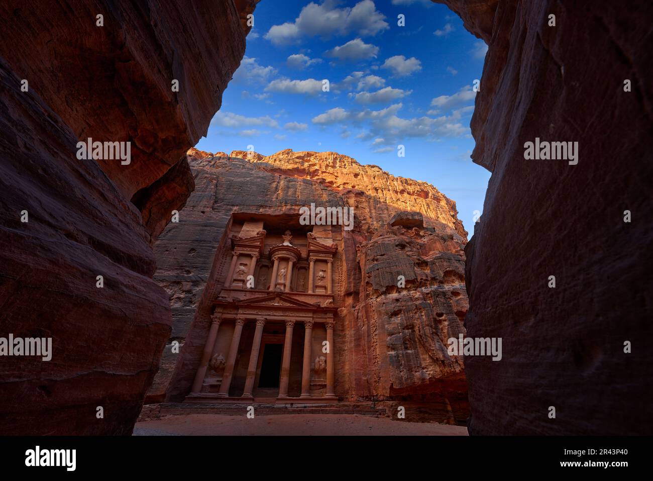Petra camel caravan hi-res stock photography and images - Alamy