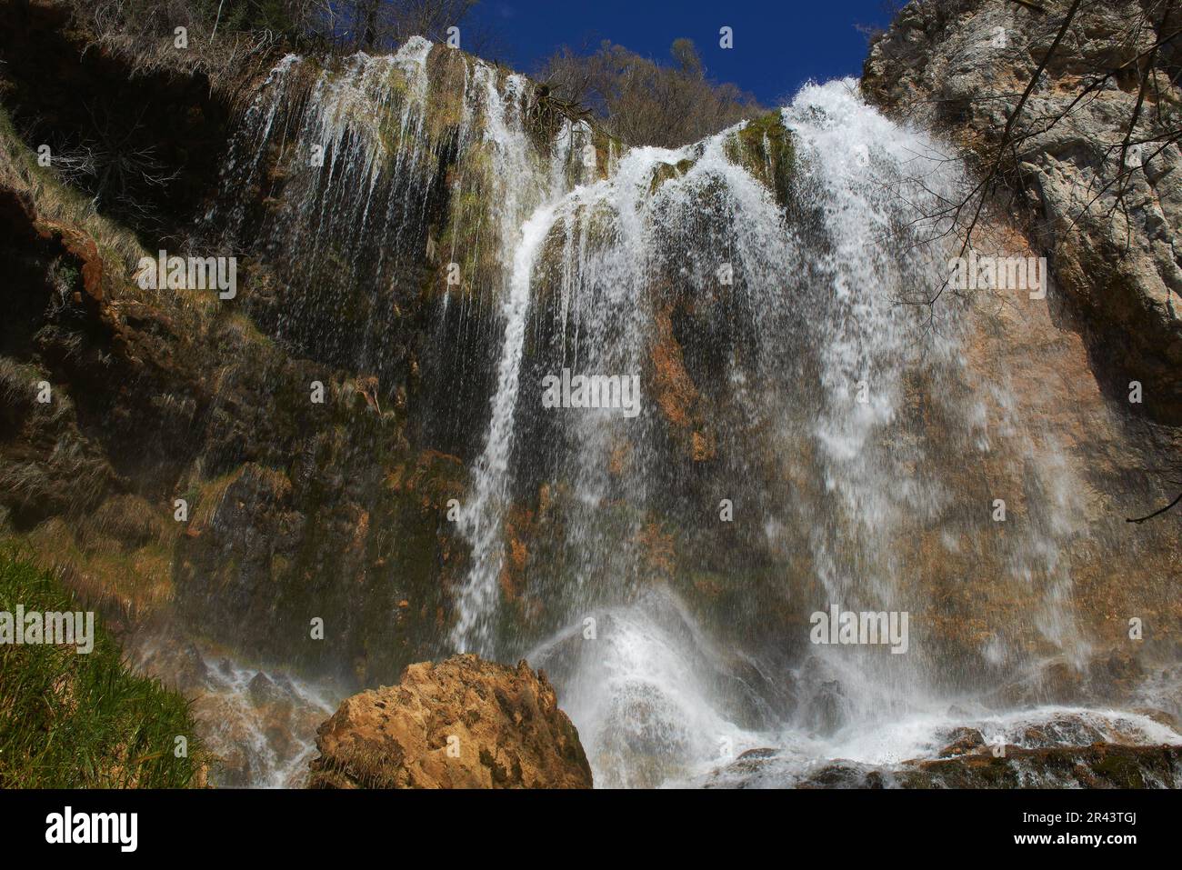 Tragacete, Jucar River, El Molino Waterfall, Serrania de Cuenca Natural Park, Cuenca Province, Castilla-La Mancha, Spain Stock Photo