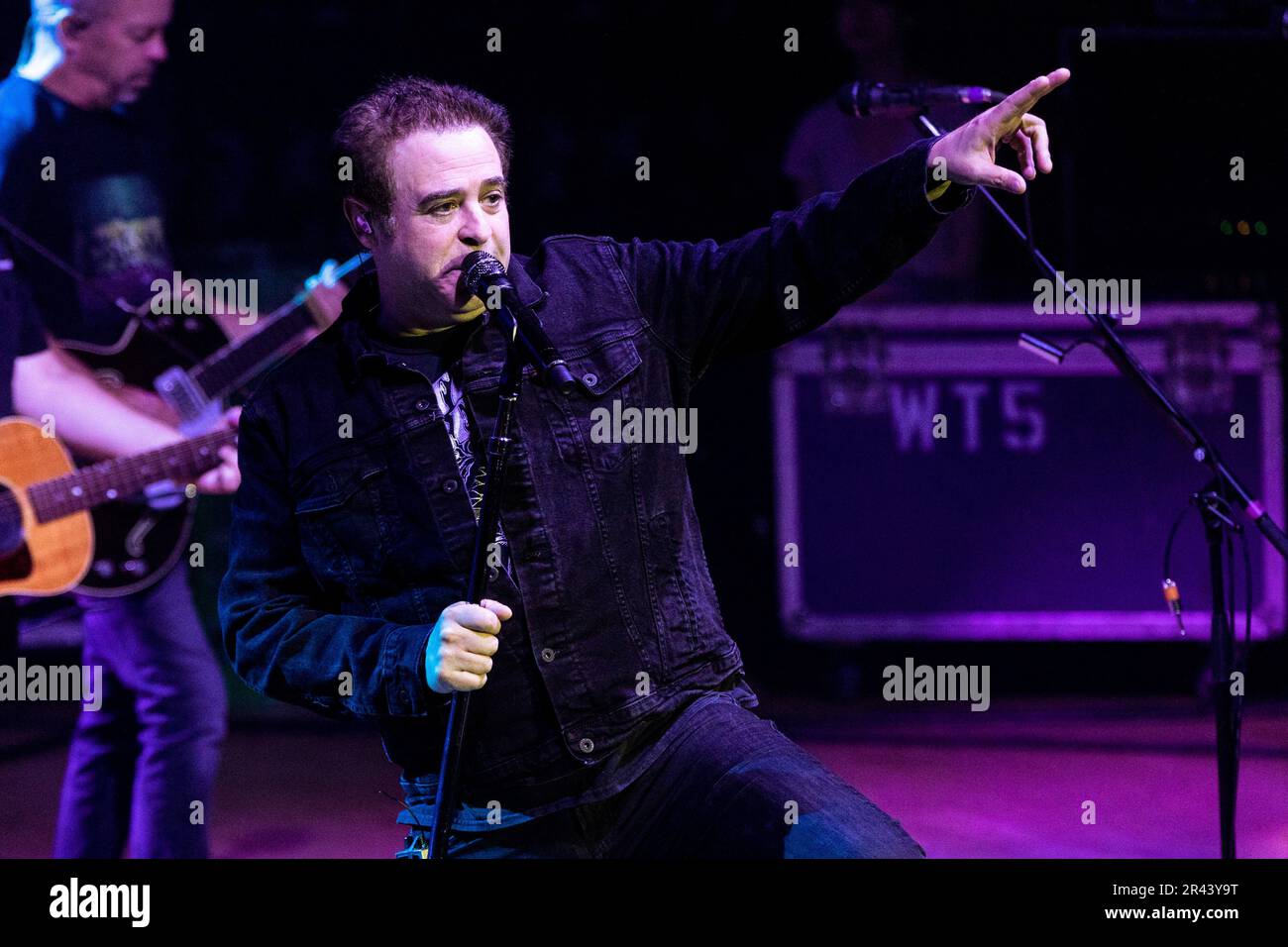 Counting crows music photos hi-res stock photography and images - Alamy