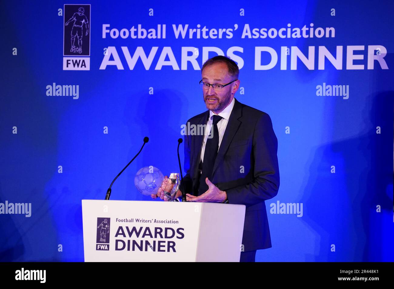 Rob Draper of The Mail on Sunday with the European Football Writer of the year award during the FWA Footballer of the Year awards held at the Landmark Hotel, London. Picture date: Thursday May 25, 2023. Stock Photo