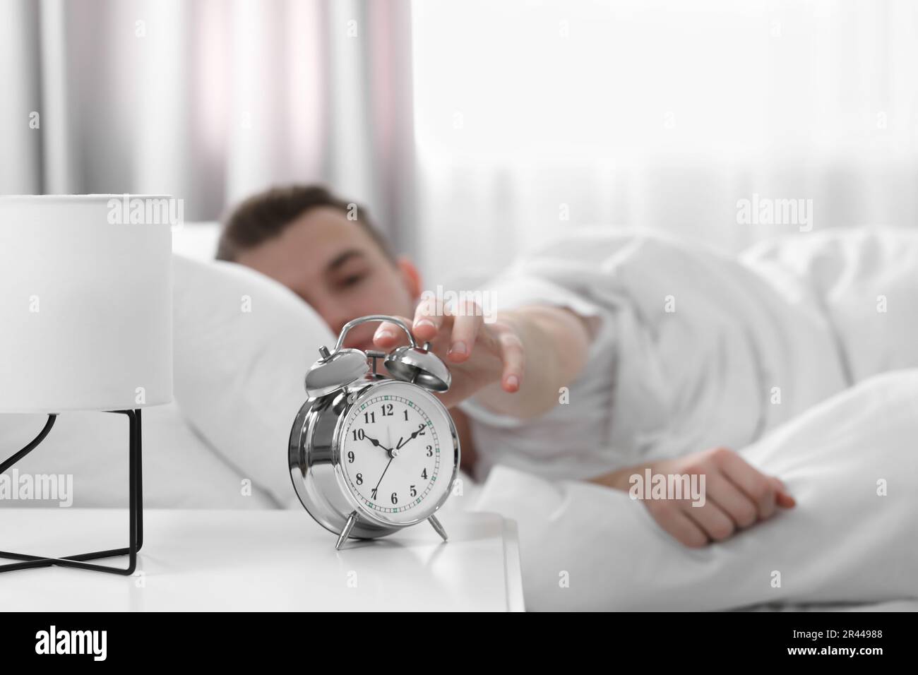 2 Ways The 'Monday Blues' Impacts Your Stress Response, image size:1300x956