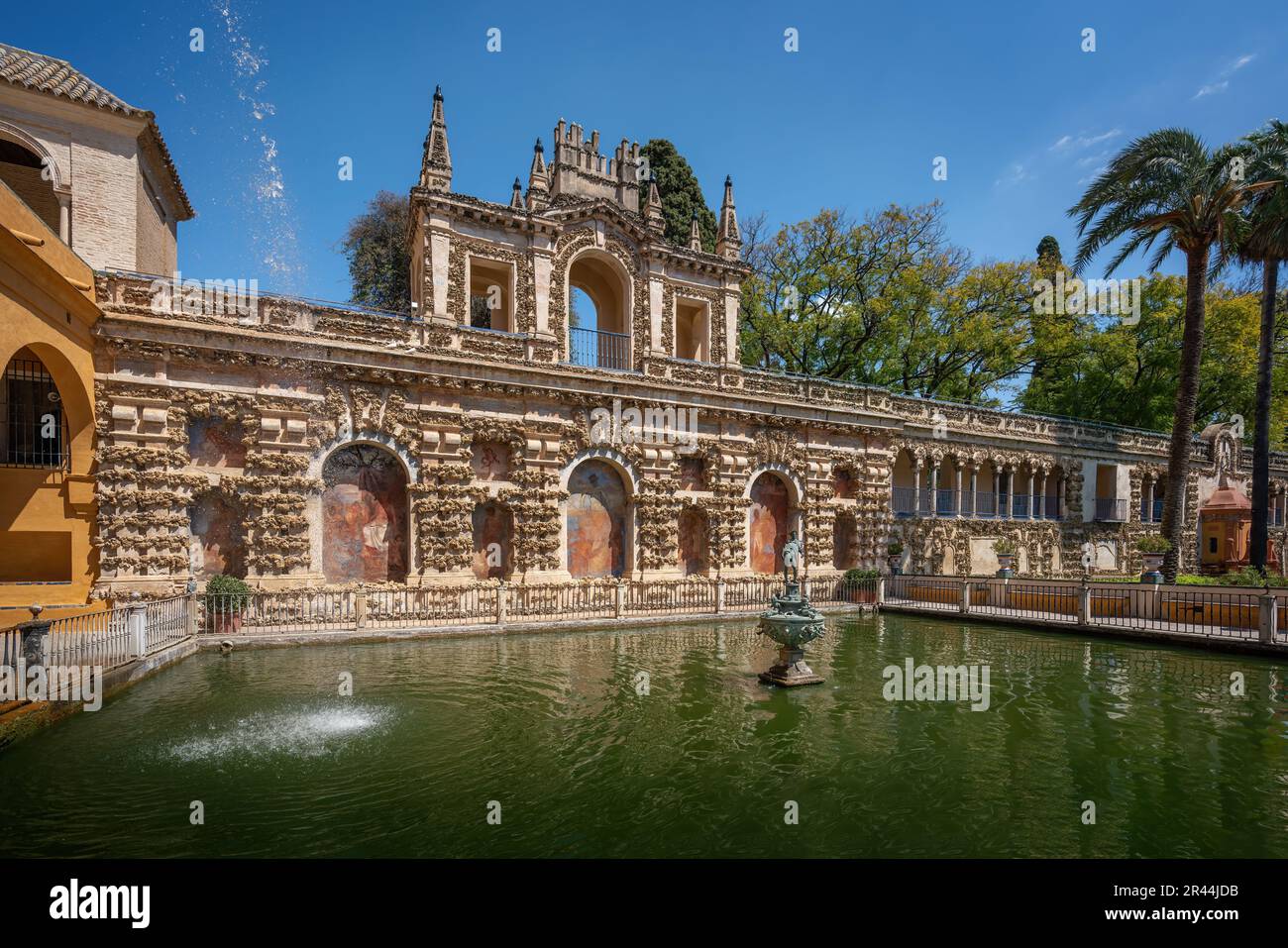 Alcazar Seville Palace Moorish Hi res Stock Photography And Images Alamy