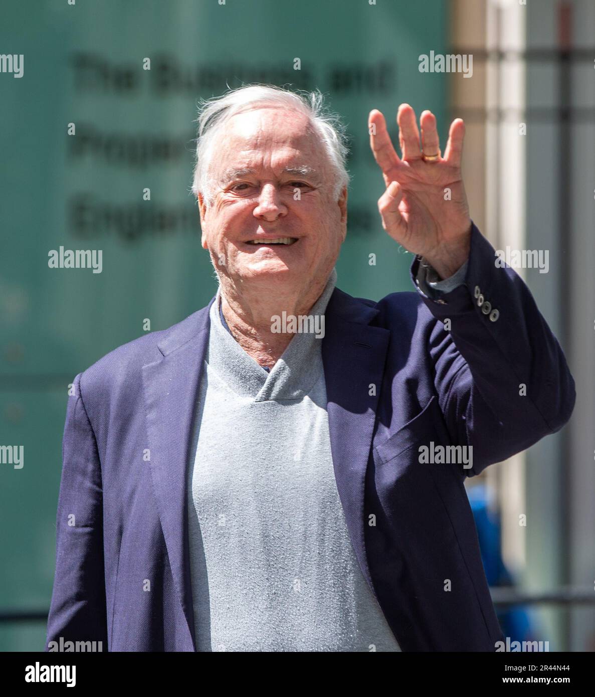 London, England, UK. 26th May, 2023. JOHN CLEESE is seen leaving High Court  after attending the phone hacking trial against Mirror Group Newspapers  (MGN). A number of high-profile figures have brought claims, image size:1187x1390