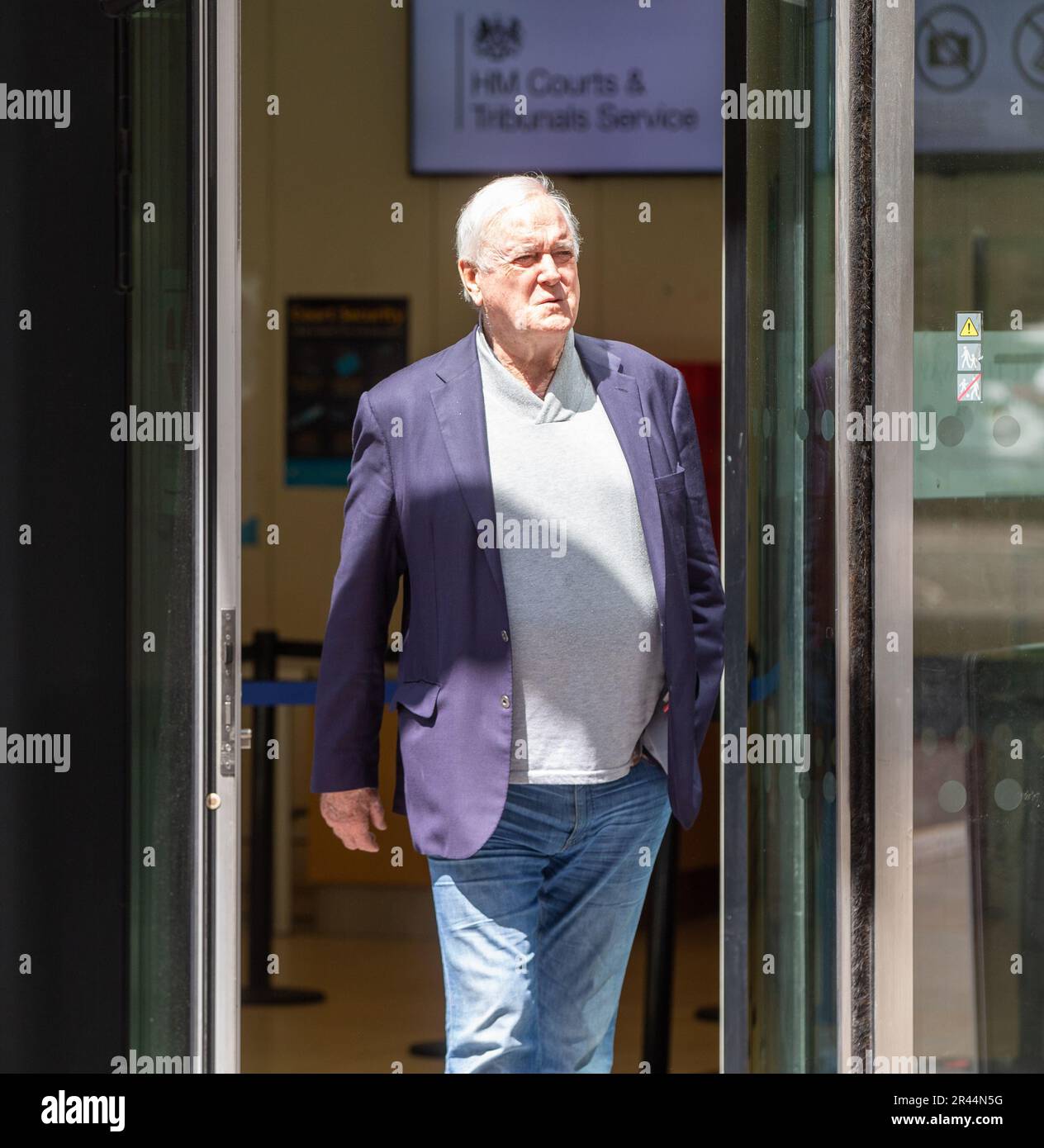 London, England, UK. 26th May, 2023. JOHN CLEESE is seen leaving High Court  after attending the phone hacking trial against Mirror Group Newspapers  (MGN). A number of high-profile figures have brought claims, image size:1264x1390
