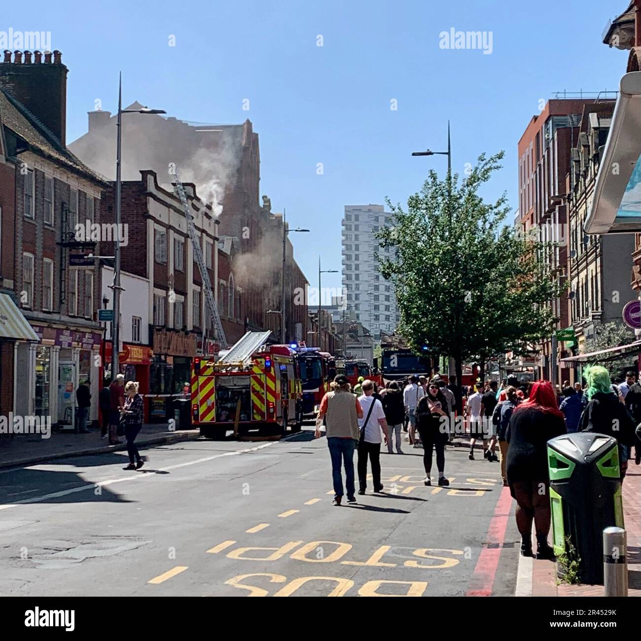 Non Exclusive: Emergency services close road as they attend a blaze on Friar Street in Reading Town centre. Stock Photo