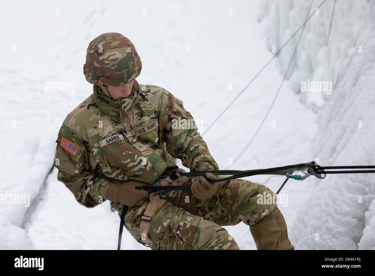 U.S. Army Pvt. Jason Samek, Alpha Company, 3rd Battalion, 172nd ...