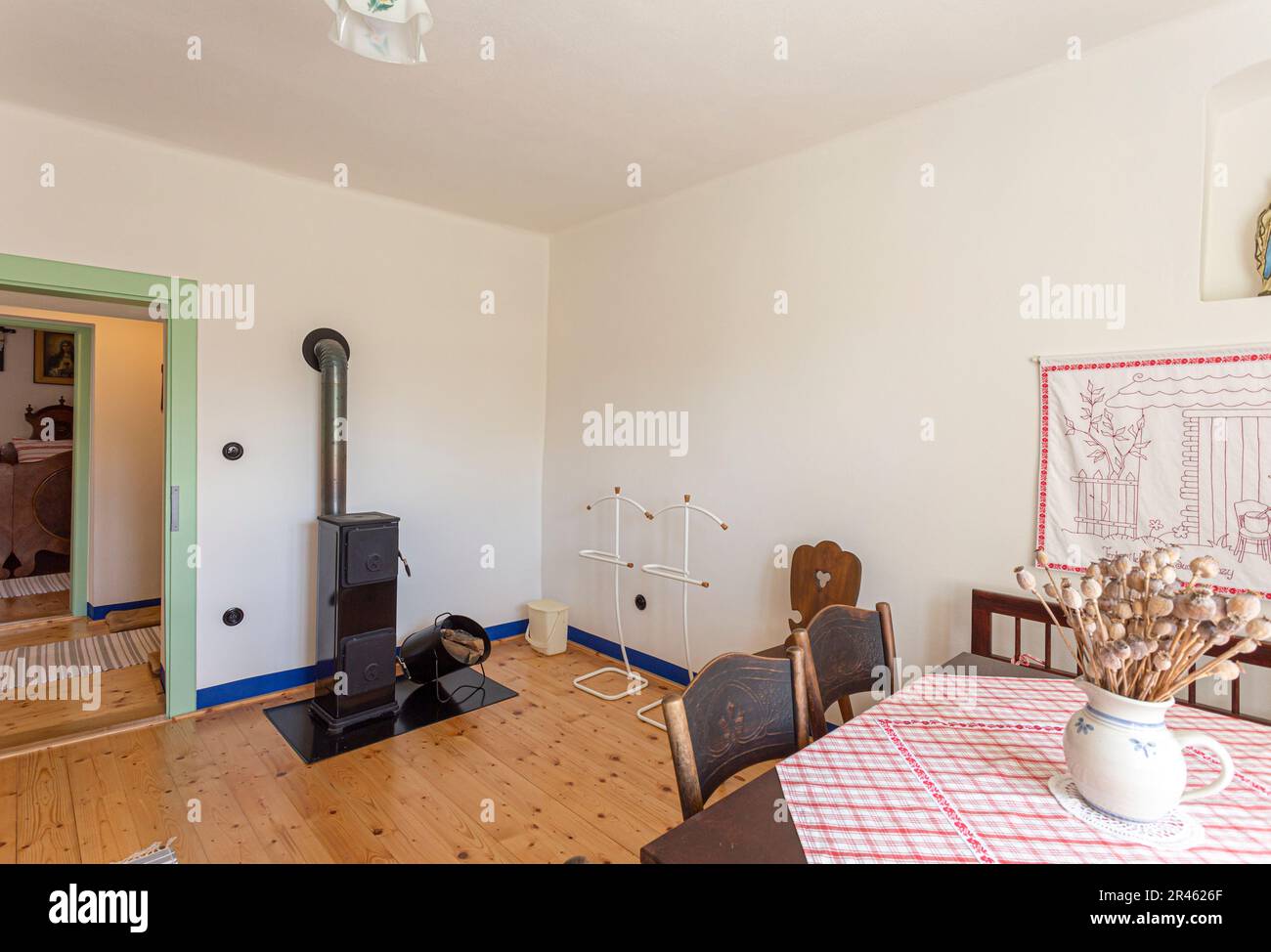 Old house interior hi-res stock photography and images - Alamy
