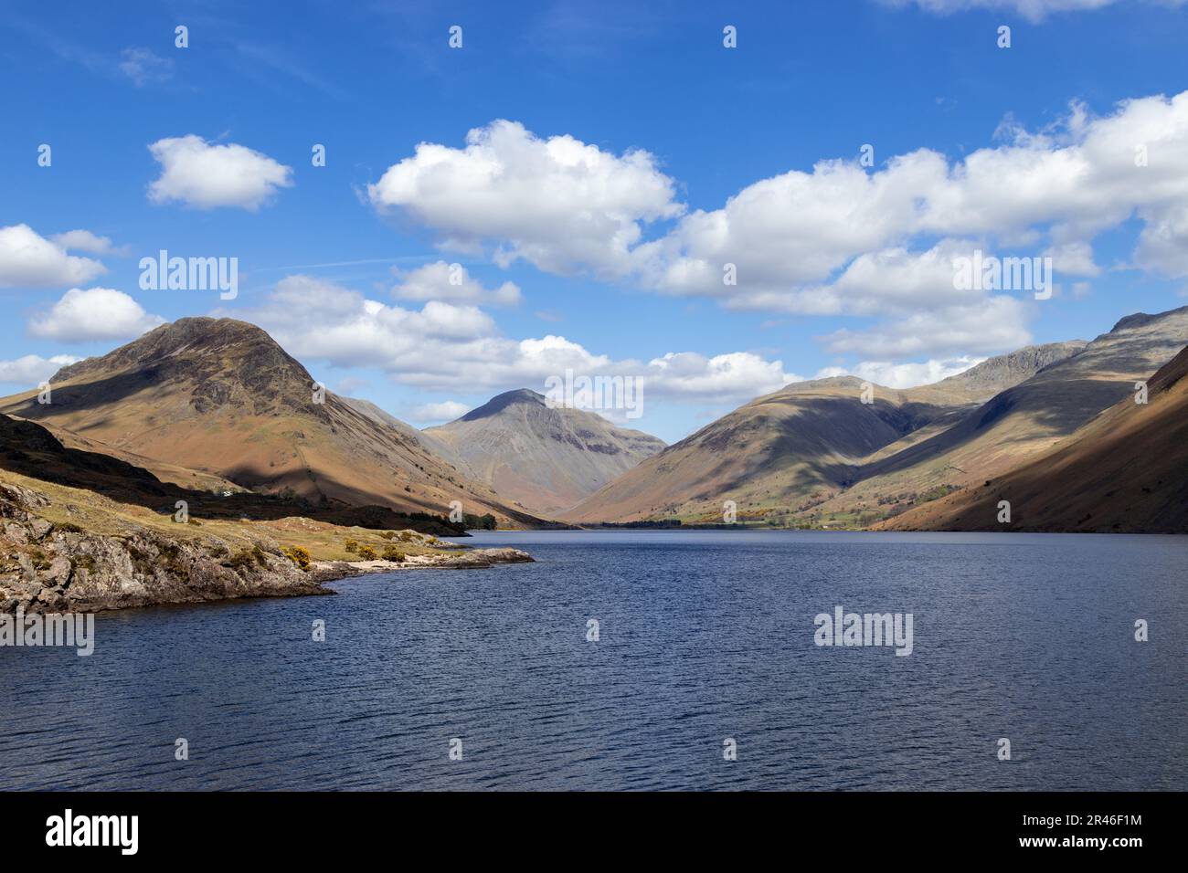 Mountains and lake at Wastwater in the Lake District, England Stock Photo
