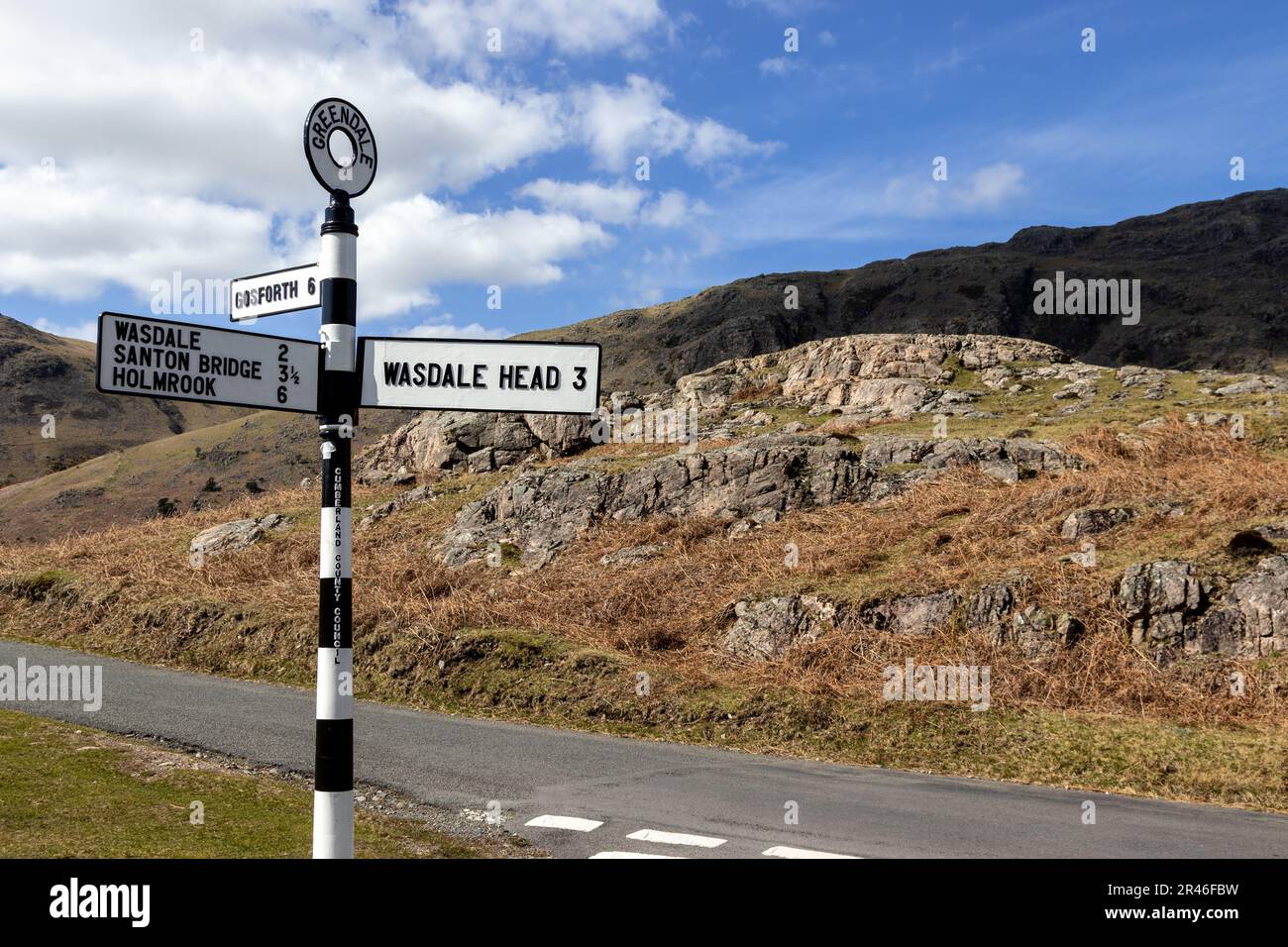 Roadsign at Wastwater in the Lake District, England Stock Photo
