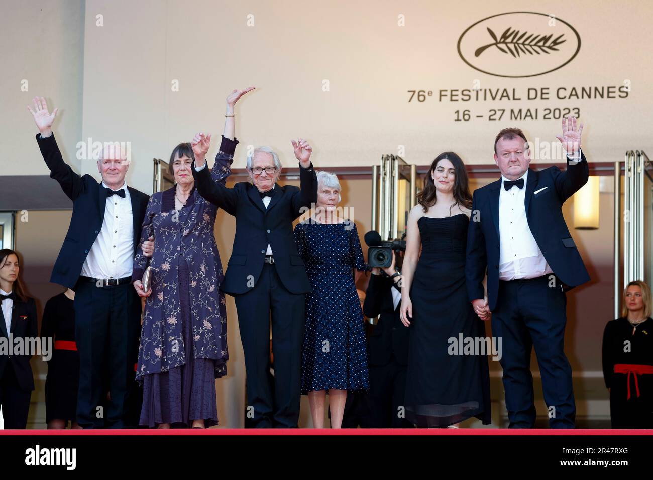 Paul Laverty, Rebecca O'Brien, Director Ken Loach, Lesley Ashton, Ebla Mari and Dave Turner attend the 'The Old Oak' premiere during the 76th Cannes Film Festival at Palais des Festivals in Cannes, France, on 26 May 2023. Credit: dpa picture alliance/Alamy Live News Stock Photo