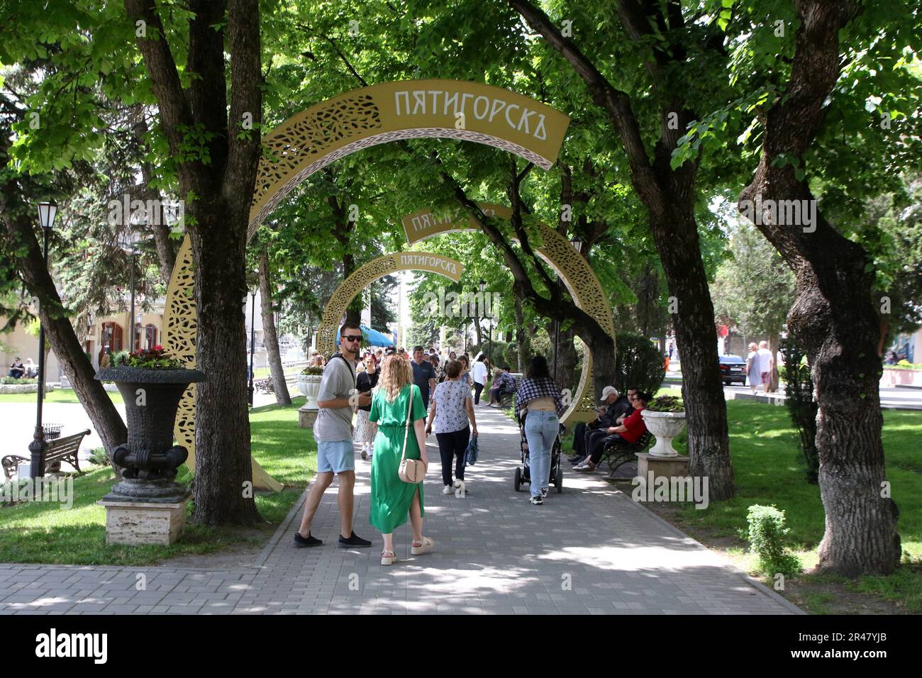 Pyatigorsk, Russia. 25th May, 2023. Residents of Russia and tourists walk along the Flower Garden Park at the Mineralnye Vody resort in the Russian Federation. (Credit Image: © Maksim Konstantinov/SOPA Images via ZUMA Press Wire) EDITORIAL USAGE ONLY! Not for Commercial USAGE! Stock Photo