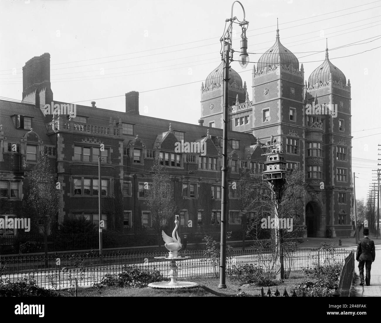 Dormitories, U. of Pa., Philadelphia, Pa., c1908. University of Pennsylvania. Stock Photo