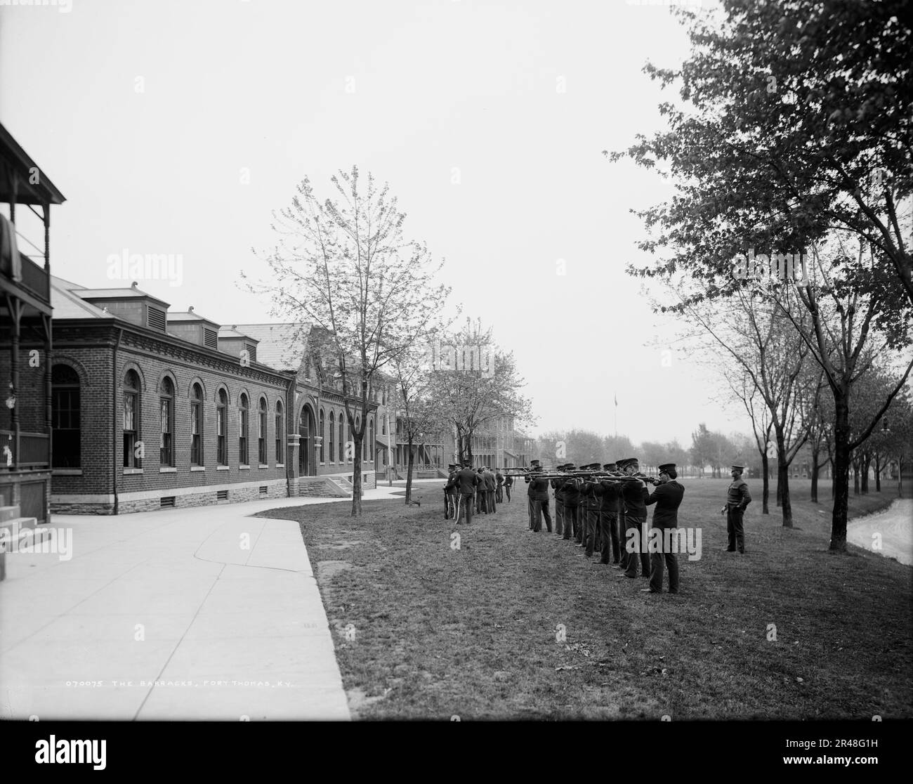 The Barracks, Fort Thomas, Ky., between 1900 and 1910 Stock Photo Alamy