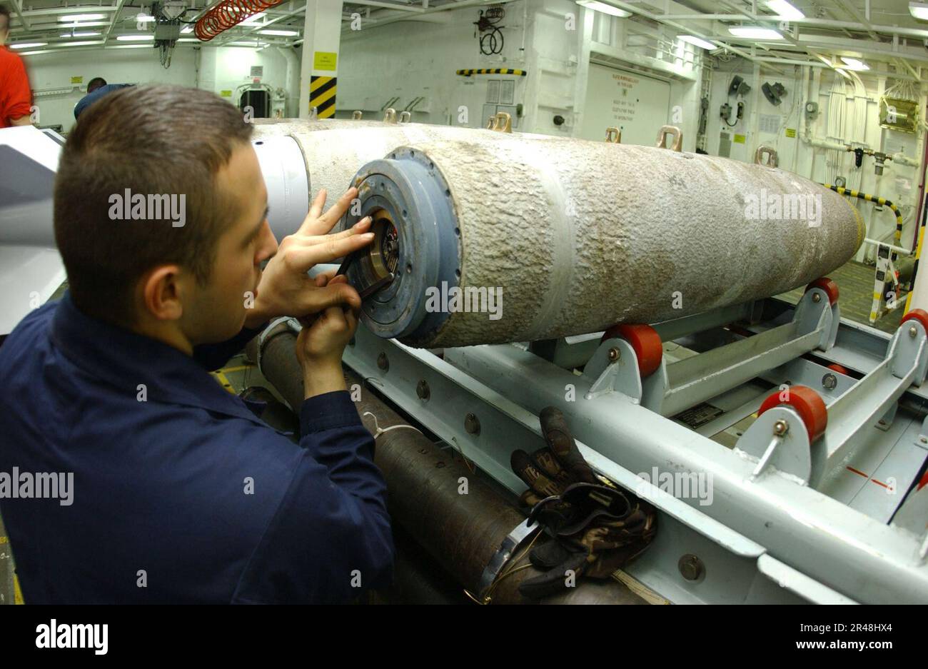 US Navy BLU 111 Penetrating Bomb Stock Photo Alamy