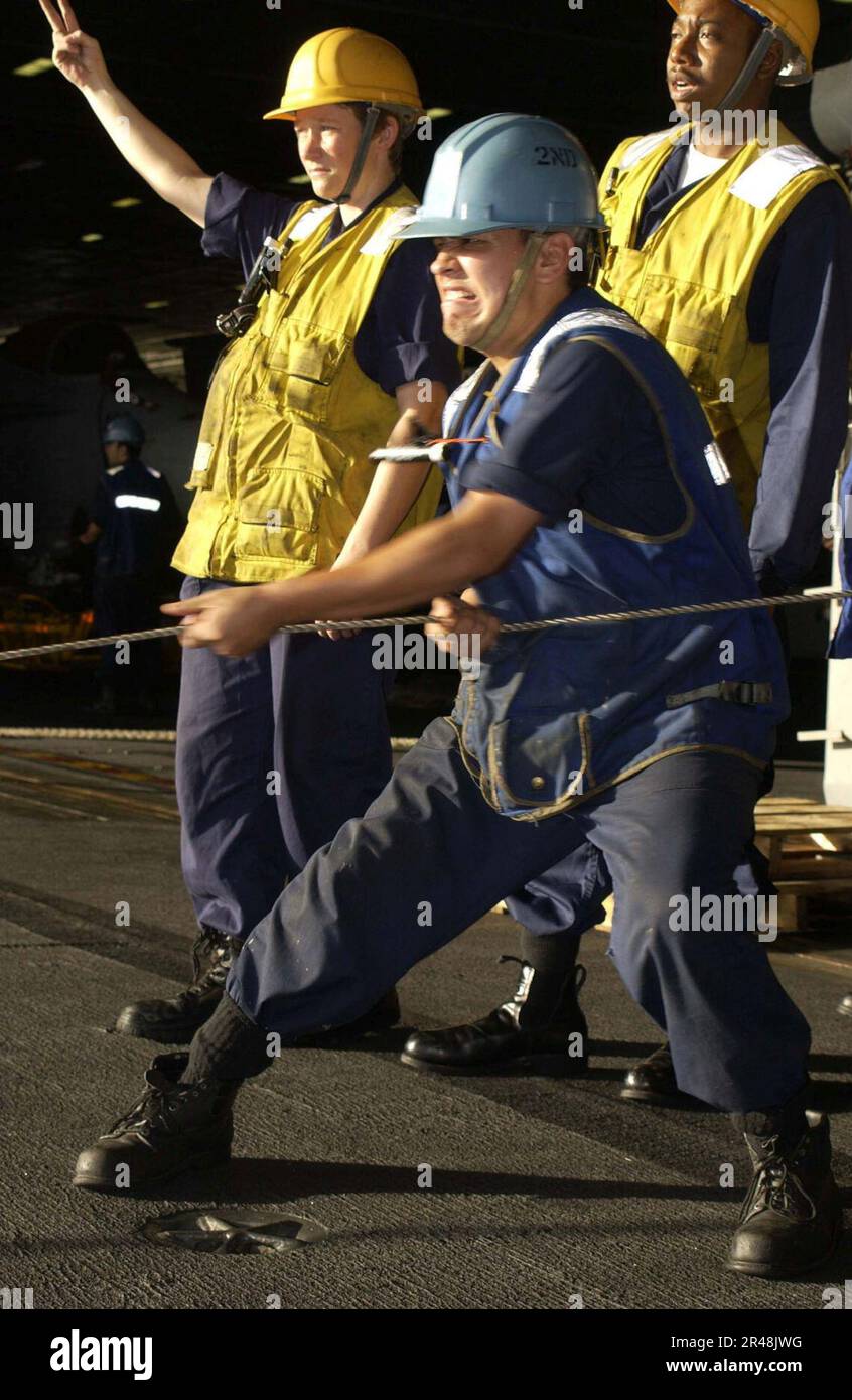 US Navy Boatswains Mate Peter Granazio Stock Photo Alamy
