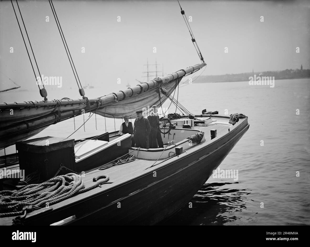 Sailboat sailors Black and White Stock Photos & Images - Alamy